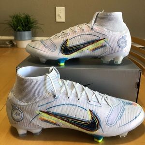 Nike Men’s Superfly Elite 8 Soccer Cleats Size 13